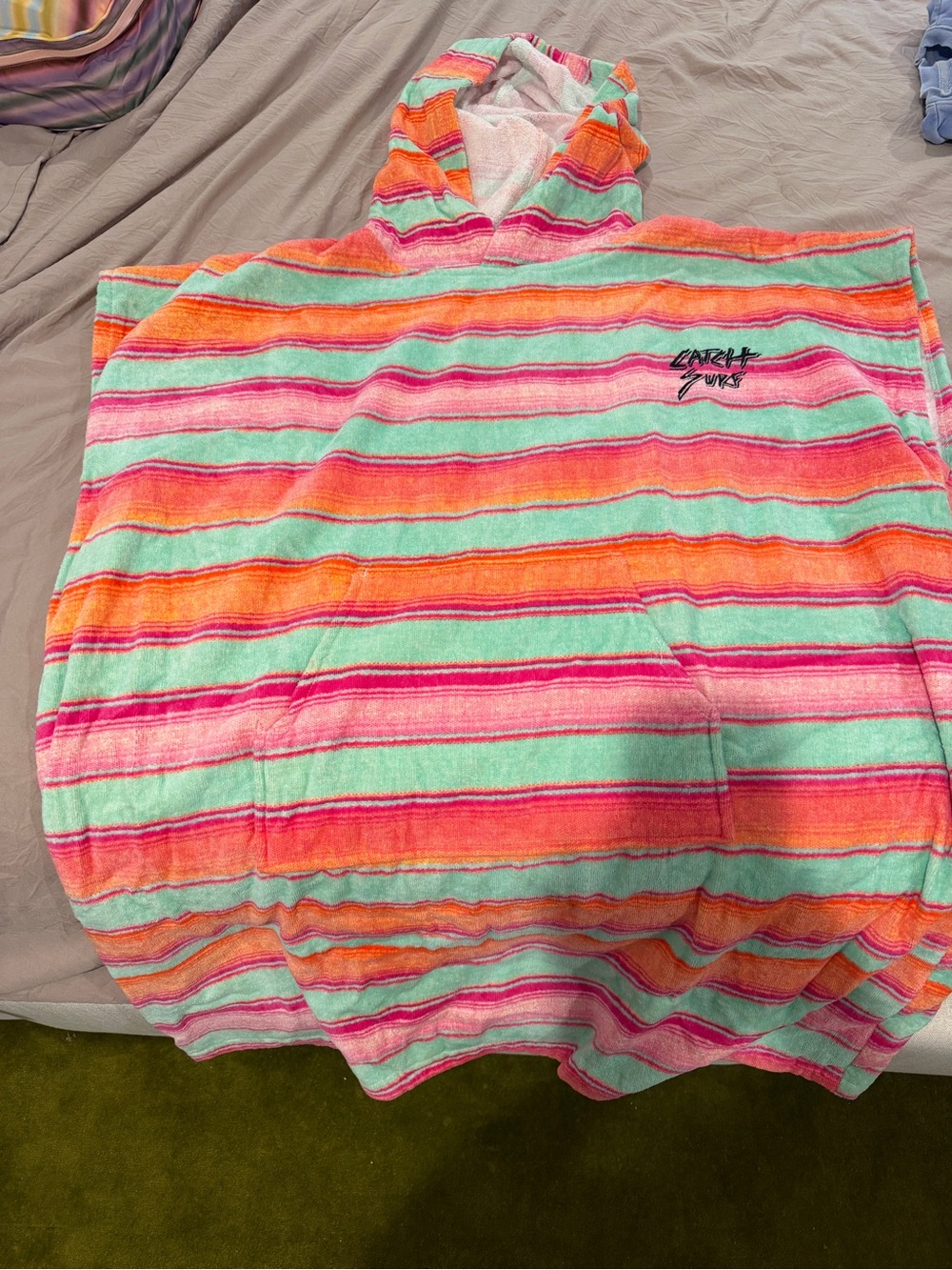 Catch Surf Striped Hooded Beach Poncho with Pocket - Pastel Stripes
